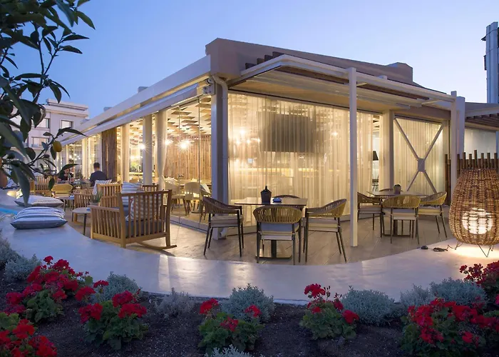 Zeus Essence Wyndham Athens Residence